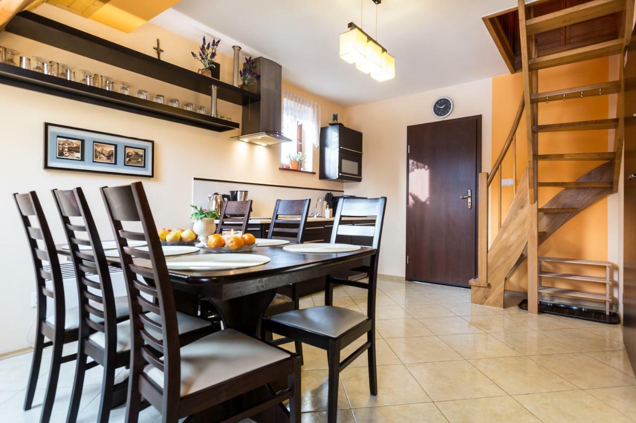 Apartament Pomaranczowy Z Basenem I Sauna Koscielisko Ngoại thất bức ảnh